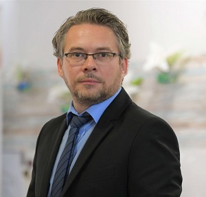 Dr. sc. Damir Alihožić